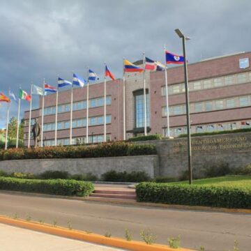 BCIE ANALIZA DESAFÍOS DE CENTROAMÉRICA ANTE PANDEMIA Y AMBIENTE