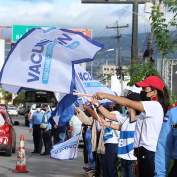 HONDURAS / “NOS ESTÁN TOMANDO EL PELO CON ‘VACUNATÓN’”: DR. GIRÓN