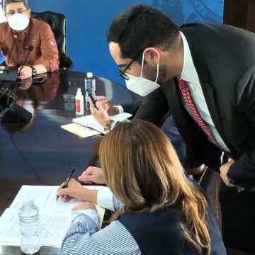 HONDURAS / GOBIERNO MIENTE, FARMACÉUTICAS SÓLO PIDEN SECRETO EN PRODUCCIÓN Y FÓRMULA QUÍMICA