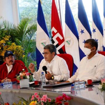 HONDURAS / JOH VISUALIZA EXILIO EN NICARAGUA: ANALISTA RAÚL PINEDA