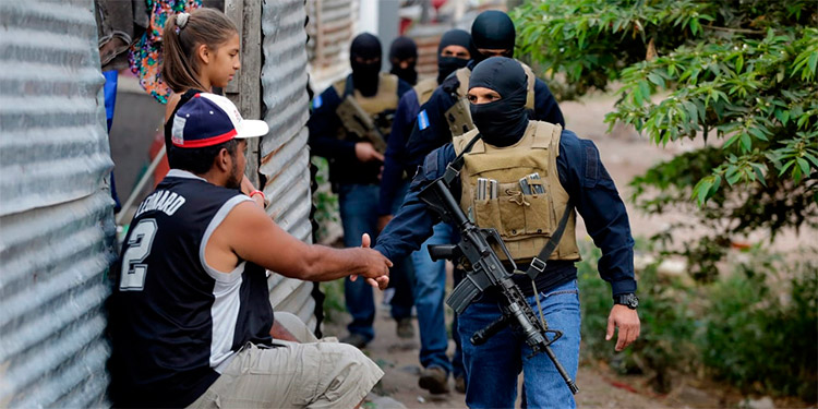 informes que denuncian la grave corrupción y el secuestro de la República por el narcotráfico