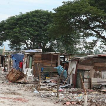 PAÍSES POBRES PODRÍAN DECLARARSE INCAPACES DE PAGAR DEUDA EN 2022