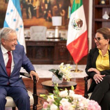 ¡URGENTE! LÓPEZ OBRADOR YA ESTÁ EN REUNIÓN CON PRESIDENTA HONDUREÑA