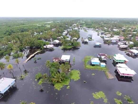 ¡URGENTE! MUNICIPIOS EN LA MOSKITIA EJECUTAN EVACUACIONES POR LLUVIAS ¡URGENTE! MUNICIPIOS EN LA MOSKITIA EJECUTAN EVACUACIONES POR LLUVIAS