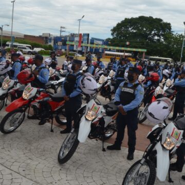 CHOLUTECA TENDRÁ PATRULLAJE CONSTANTE CON MOTOS QUE ALCALDE DONÓ A POLICÍA