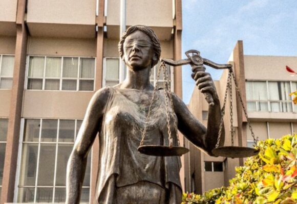 EN CONTROVERSIA CERRÓ ELECCIÓN DE JUNTA QUE NOMINARÁ NUEVA CORTE EN CONTROVERSIA CERRÓ ELECCIÓN DE JUNTA QUE NOMINARÁ NUEVA CORTE