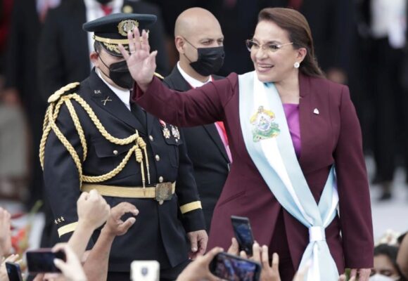 NUEVO ORDEN NACE Y OTRO MUERE ¿CONSEJO DE JUAN O CONSEJO DE PRESIDENTA? NUEVO ORDEN NACE Y OTRO MUERE ¿CONSEJO DE JUAN O CONSEJO DE PRESIDENTA?