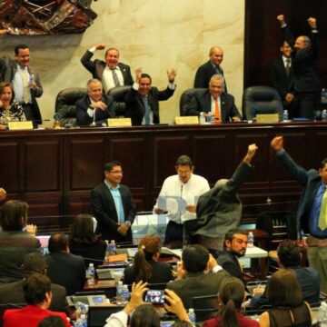 SÓLO EN HONDURAS DIPUTADOS “PANDOS” ELIGEN SUS “VERDUGOS”: INSPECTOR INTERNACIONAL