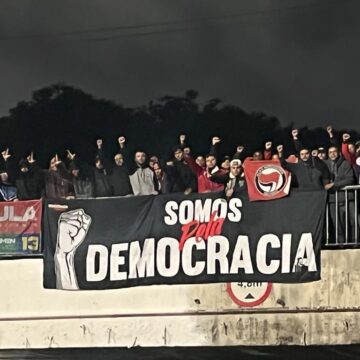 MÍTICA “DEMOCRACIA CORINTHIANA” COMBATE BLOQUEOS FASCISTAS