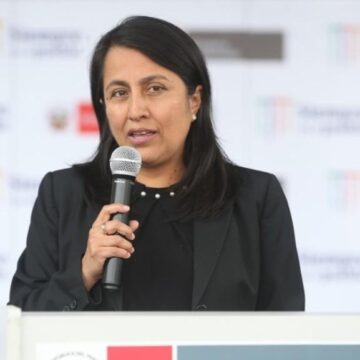 PERÚ / DIMITE MINISTRA DE EDUCACIÓN POR MUERTES EN PROTESTAS CONTRA EL GOLPE