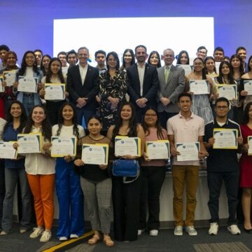 FUNDACIÓN NASSER-UNITEC OFRECE 100 NUEVAS BECAS PARA ESTUDIOS UNIVERSITARIOS