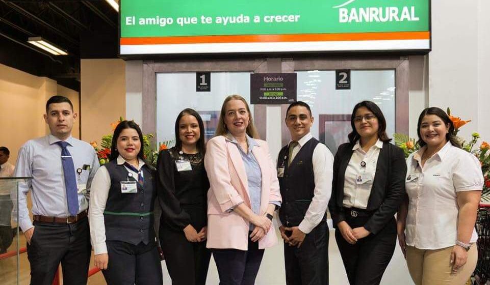 BANRURAL INAUGURA VENTANILLA EN SUPERTIENDA DE SAN PEDRO SULA