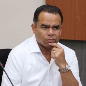 “SON UNA VERGÜENZA”: DIPUTADO ZELAYA ARREMETE CONTRA CÚPULA “CACHURECA”