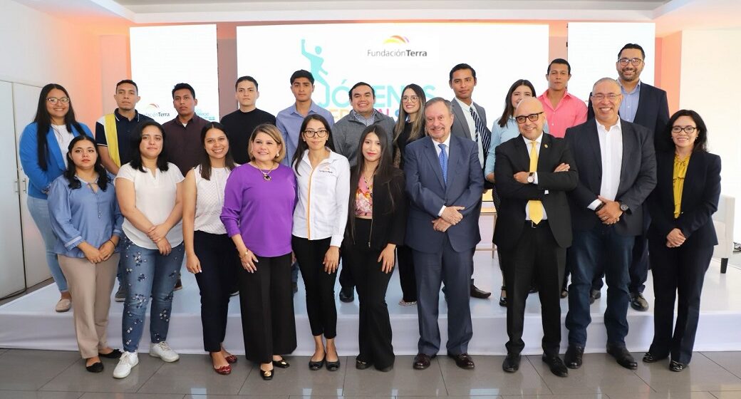 FUNDACIÓN TERRA IMPULSA LIDERAZGO JUVENIL EN CENTROAMÉRICA CON PROGRAMA «JÓVENES LÍDERES AL SERVICIO»