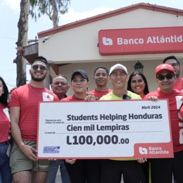 BANCO ATLÁNTIDA TAMBIÉN SUMÓ A MARATÓN DE SHIN POR LA EDUCACIÓN