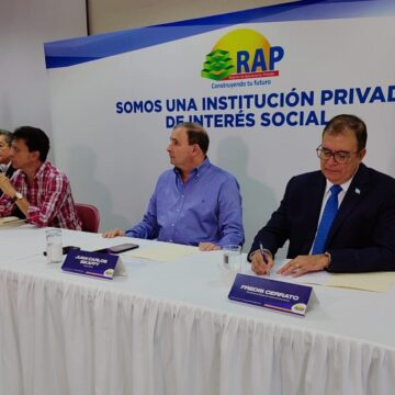 HONDURERÑOS EN EMERGENCIA SIN PROTECCIÓN SOCIAL; RÉGIMEN DE APORTACIONES PIDE RESTITUCIÓN