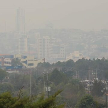 ¡ALARMANTE! EN PLENA CRISIS POR CONTAMINACIÓN, CADA DOS DÍAS UN INCENDIO NUEVO EN TEGUCIGALPA