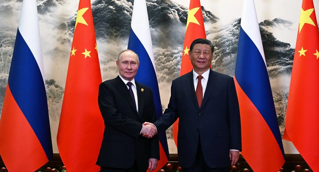 LA VISITA «PRÁCTICA Y SIMBÓLICA» DE PUTIN A CHINA SEÑALA EL ROTUNDO FRACASO DE LAS SANCIONES DE EEUU