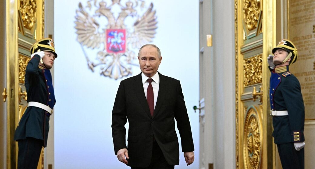 VLADÍMIR PUTIN TOMA POSESIÓN COMO PRESIDENTE DE RUSIA