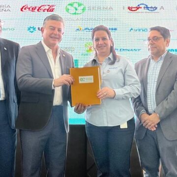 GRUPO FICOHSA FIRMA MEMORÁNDUM PARA FORTALECER LA ECONOMÍA CIRCULAR EN EL PAÍS GRUPO FICOHSA FIRMA MEMORÁNDUM PARA FORTALECER LA ECONOMÍA CIRCULAR EN EL PAÍS