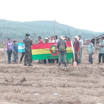 DESAFÍO JUDICIAL: CAMPESINOS REINVADEN TIERRAS DE AZUNOSA Y PONEN EN RIESGO MILES DE EMPLEOS DESAFÍO JUDICIAL: CAMPESINOS REINVADEN TIERRAS DE AZUNOSA Y PONEN EN RIESGO MILES DE EMPLEOS