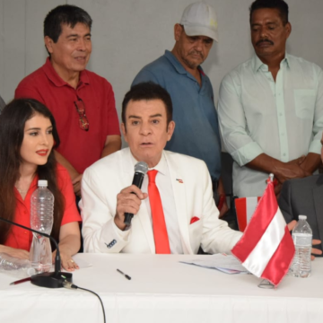 ¡DEMENCIAL! NASRALLA DICE CONTAR AHORA CON GENTE QUE SABE ROBAR ELECCIONES