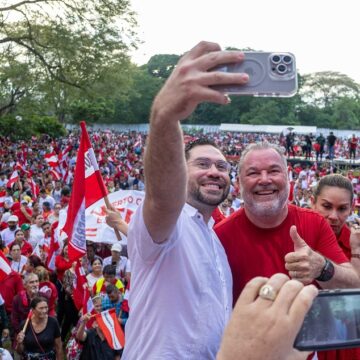 ¿DEMÓCRATAS? CANDIDATOS VIOLENTAN LEYES CON CAMPAÑAS PREMATURAS