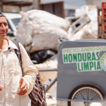 CERVECERÍA HONDUREÑA Y USAID FORTALECEN INDUSTRIA DEL RECICLAJE