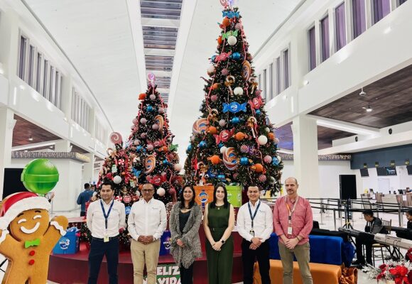 LOTO Y AEROPUERTO DE PALMEROLA DAN LA BIENVENIDA A LAS FIESTAS DE NAVIDAD