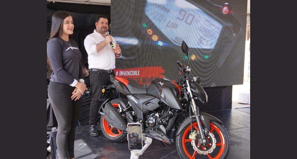 MOTOMUNDO Y TVS MOTOR PRESENTAN LAS NUEVAS “TVS APACHE 160” CARBURADAS