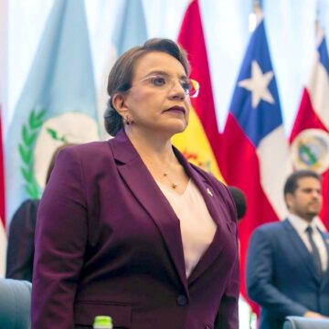 ESPECIAL / PRESIDENTA CASTRO INSTA AMÉRICA LATINA A RESISTIR “INFAME INJERENCIA”