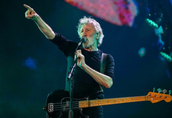 ROGER WATERS ACUSA A OCCIDENTE DE INTENTAR CREAR UN FUTURO DONDE SE PERMITA EL GENOCIDIO