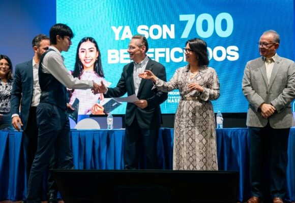 FUNDACIÓN NASSER Y UNITEC IMPULSAN EDUCACIÓN SUPERIOR CON 100 BECAS