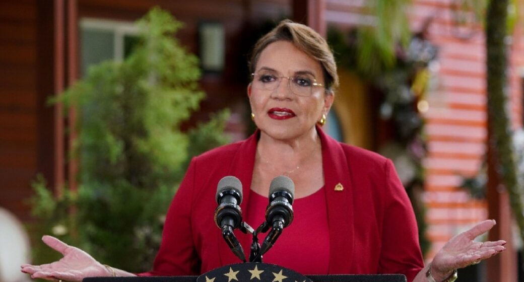 HONDURAS CANCELARÁ BASES MILITARES SI EEUU APLICA DEPORTACIÓN MASIVA DE HONDUREÑOS: PRESIDENTA CASTRO