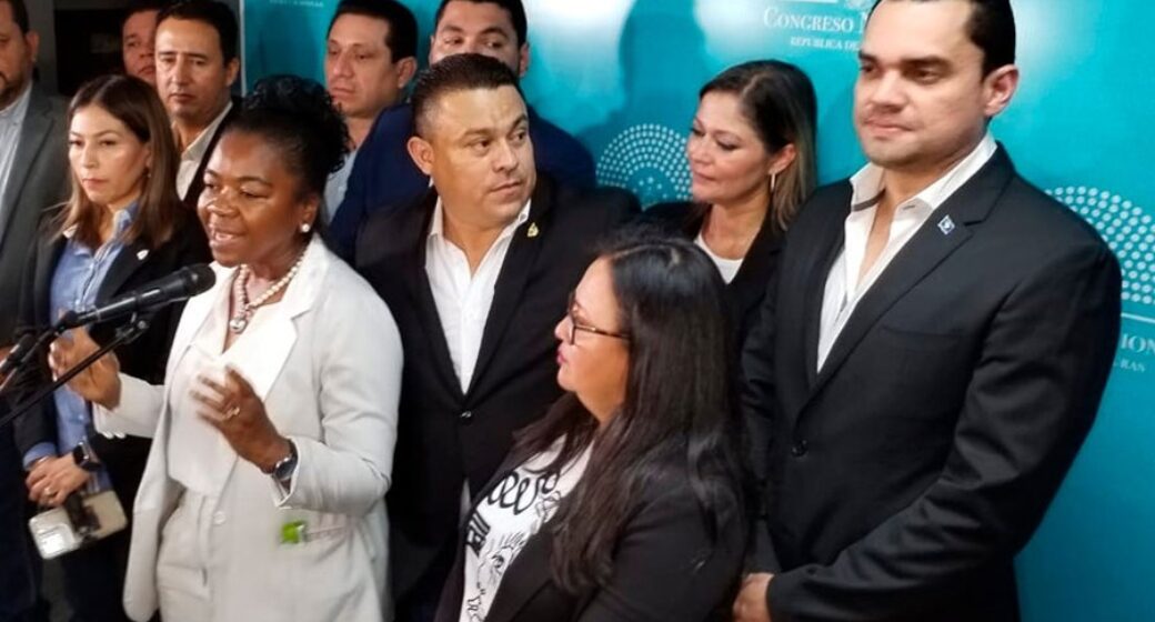 ¡EXCLUSIVA! DIPUTADOS ENEMIGOS DEL PUEBLO BLOQUEAN PRESUPUESTO DE HONDURAS