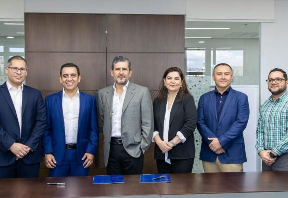 BANCO CUSCATLÁN FIRMA CONVENIO CON TRANSNETWORK PARA AMPLIAR SERVICIOS DE REMESAS