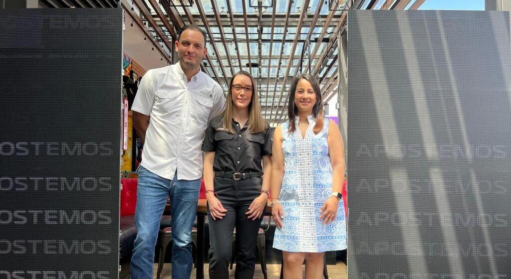 ¡AMANTES DEL FUTBOL! “LAS TERRAZAS” DE MULTIPLAZA ABIERTAS PARA DISFRUTAR