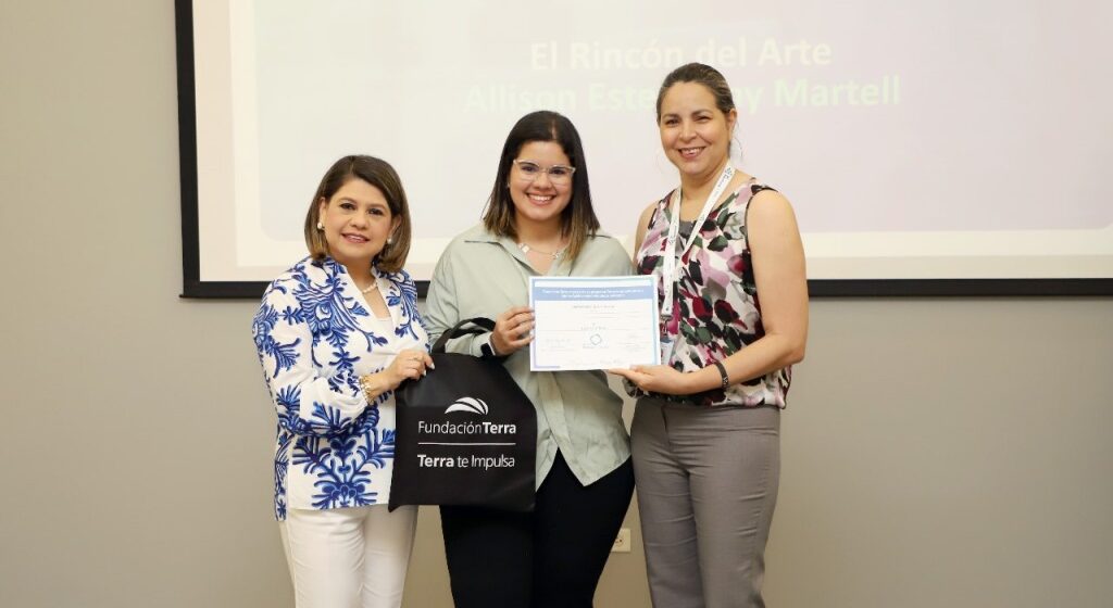 FUNDACIÓN TERRA ENTREGA PREMIOS “MUJER DIGITAL” A EMPRENDEDORAS