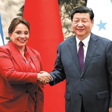 ¡HONDURAS Y CHINA UNIDAS! DENUNCIAN COMPLOT DE PRENSA TRADICIONAL