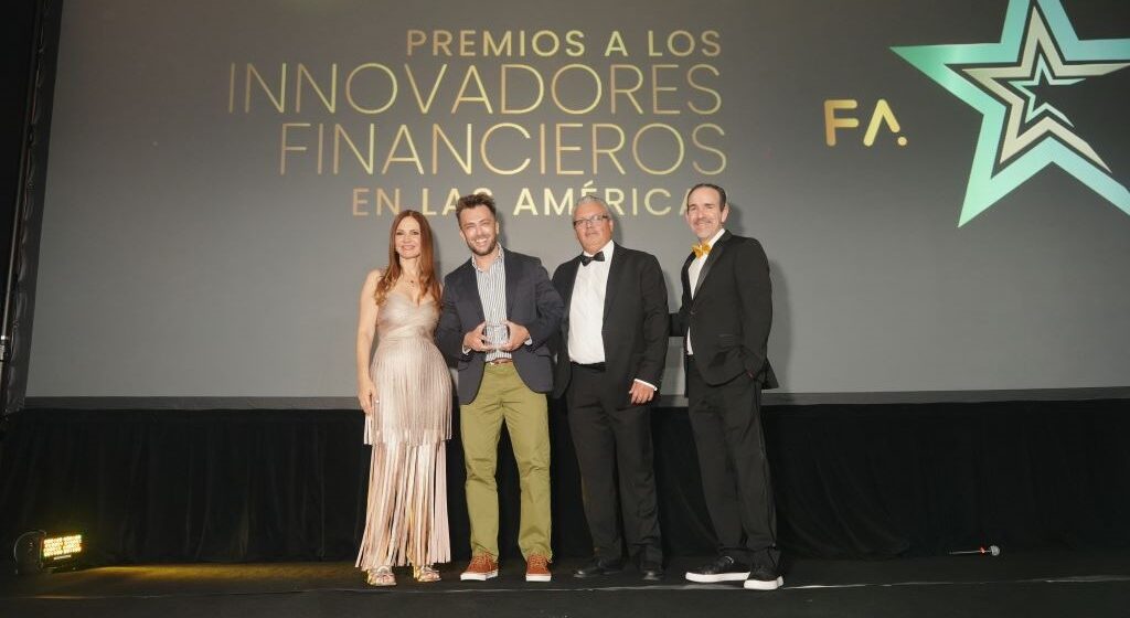 FICOHSA DESTACA EN PREMIOS FINANCIEROS 2025: ORO EN TRANSFORMACIÓN DIGITAL