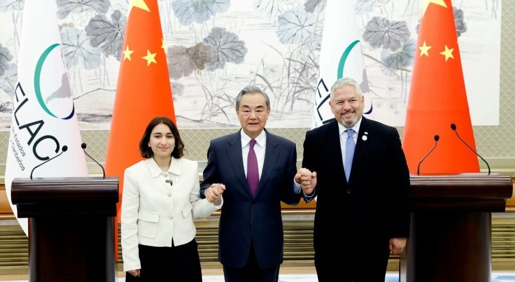 CANCILLER WANG YI CELEBRA CONSENSOS ALCANZADOS EN FORO CHINA CELAC