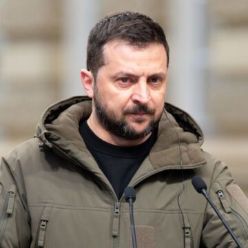 EX OFICIAL DE EE.UU. SOBRE ZELENSKI: «EN EL MOMENTO EN QUE LA GUERRA TERMINE, ESTÁ MUERTO»