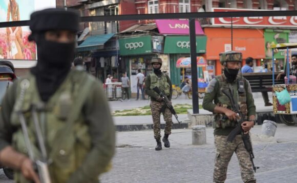 ¡AUMENTAN TENSIONES! INDIA REPORTA 16 CIVILES MUERTOS TRAS ATAQUE PAKISTANÍ