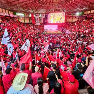 EL COLOR: EUFORIA “ROJINEGRA”, LIBRE AFINA DETALLES PARA “GENERALES”