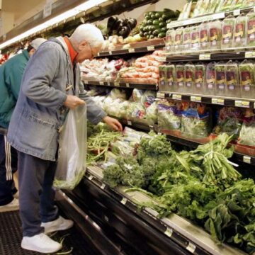 ¡IMPOSIBLE! ESTADOUNIDENSES VIVIRÍAN COMO PRIMITIVOS SI SOLO COMPRARAN PRODUCTOS “MADE IN USA”