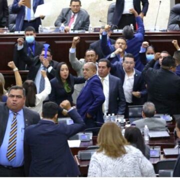 VIOLENCIA EN CONGRESO PLAN PARA IMPEDIR LEYES DE ALTO VALOR PARA HONDUREÑOS: ANALISTA