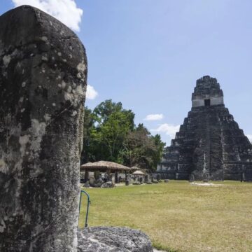 ARQUEÓLOGOS DESCUBREN CIUDAD MAYA DE 3.000 AÑOS DE ANTIGÜEDAD AL NORESTE DE GUATEMALA