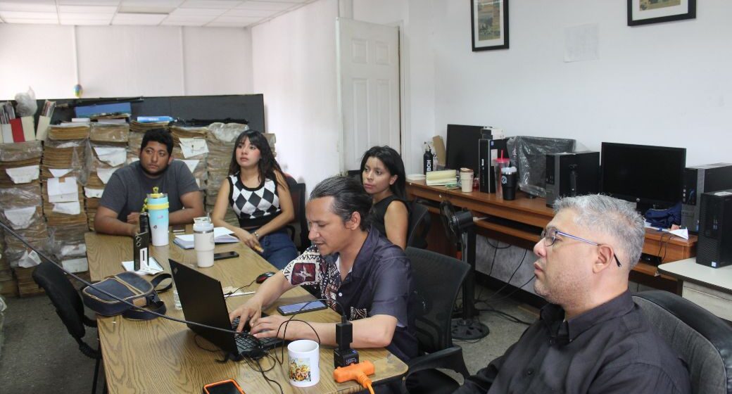 ¡EXCELENTE! EL LIBERTADOR SE CAPACITA EN “IA” PARA INNOVAR AUDITORIA SOCIAL