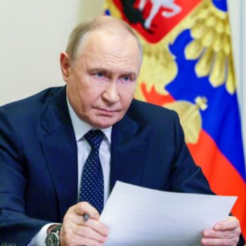 PUTIN ADVIERTE A KIEV: «¿QUIÉN NEGOCIA CON TERRORISTAS?»