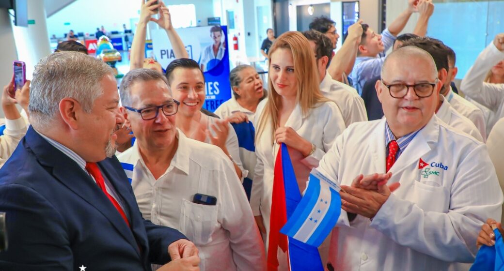 “¡DOCTRINA MONROE EN ACCIÓN!” EE.UU. BOICOTEA ASISTENCIA MÉDICA CUBANA